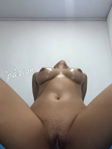 Shania 3023950654