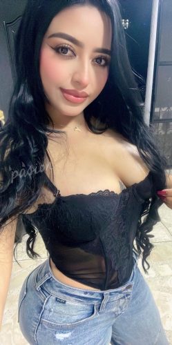 Emily 3011545047