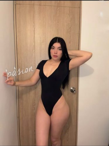 Larrisa 3222484106