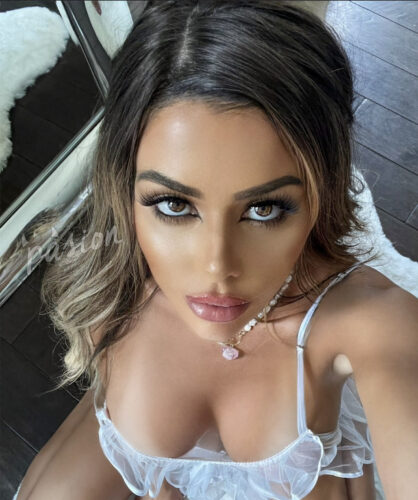 Angelina 3145947397